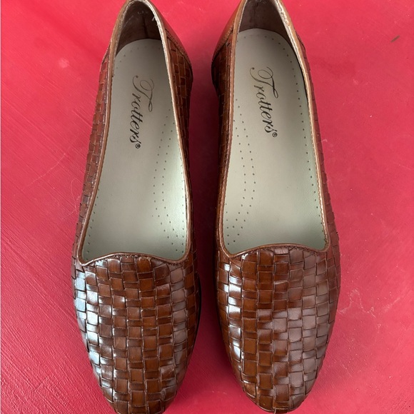 Trotters shoes, size 6N,  great condition, very nice for dress or casual. - Picture 5 of 12